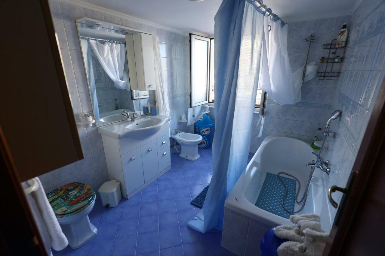 Laura House Διαμέρισμα Νάπολη Εξωτερικό φωτογραφία